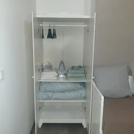 Meuble Au Rdc , Proche 게스트하우스