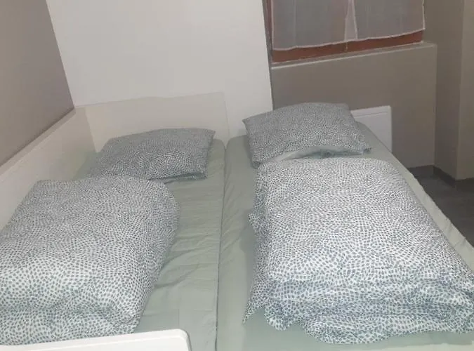 Meuble Au Rdc , Proche 3*