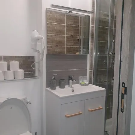Meuble Au Rdc , Proche 3* Aix-les-Bains