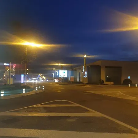 Meuble Au Rdc , Proche 3*