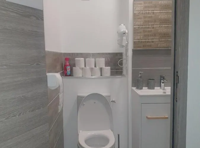 Meuble Au Rdc , Proche Pensionat Aix-les-Bains