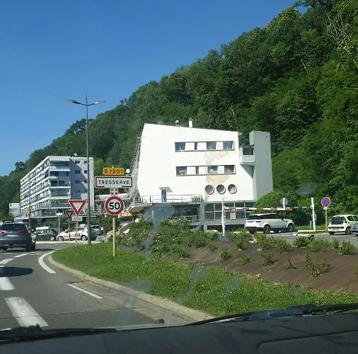 Meuble Au Rdc , Proche Aix-les-Bains
