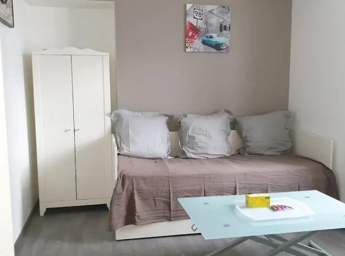 Meuble Au Rdc , Proche Guest house