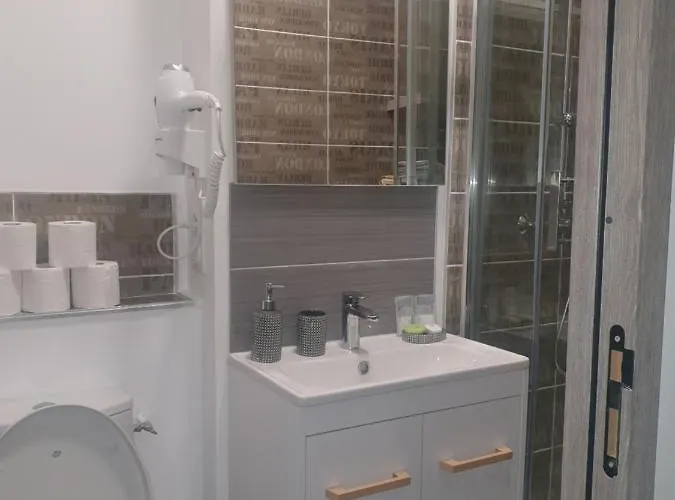 Meuble Au Rdc , Proche 3* Aix-les-Bains