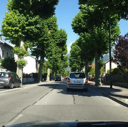 Meuble Au Rdc , Proche Aix-les-Bains